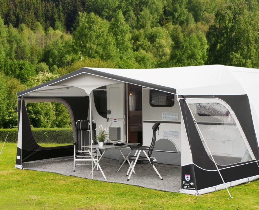 Walker Pioneer 240 All Season Awning and suncanopy in one!